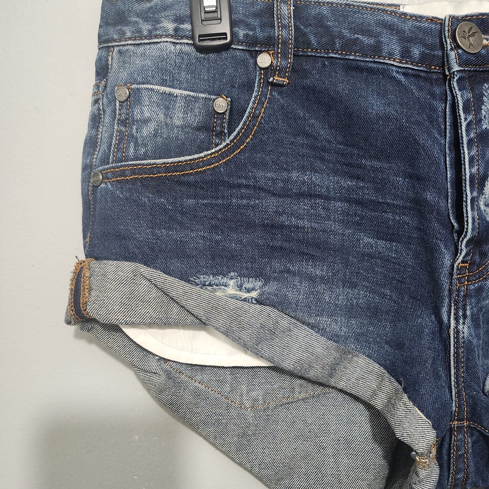 One Teaspoon Distressed Blue Jean Shorts Size 32 - Picture 2 of 8